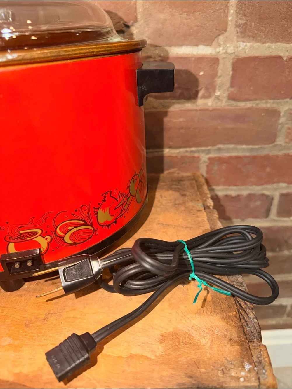 Crock-Pot Red Slow Cooker Vintage Spice Design 70s Kitchenware Rival